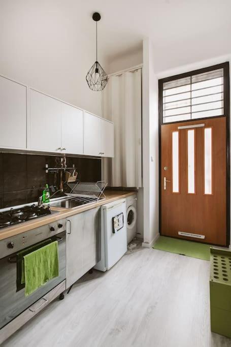 Bright And Cozy - City Center Apt Budapest Exterior foto